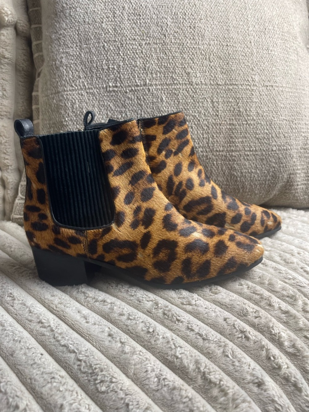 Talbots Leopard-Print Haircalf Ankle Booties in Brown & Black Size 5.5 - Picture 2 of 8